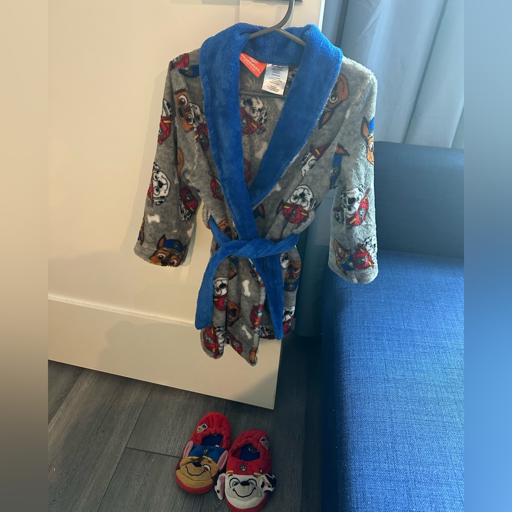 Toddler robe and slippers